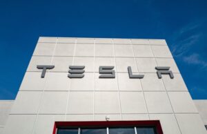 Nearly half of consumers think Tesla’s Full Self-Driving tech should be illegal, report finds Nearly half of consumers think Tesla’s Full Self-Driving tech should be illegal, report finds