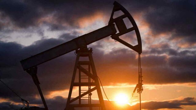 Oil market faces ‘super glut’ as supply surge hits prices, Trafigura warns