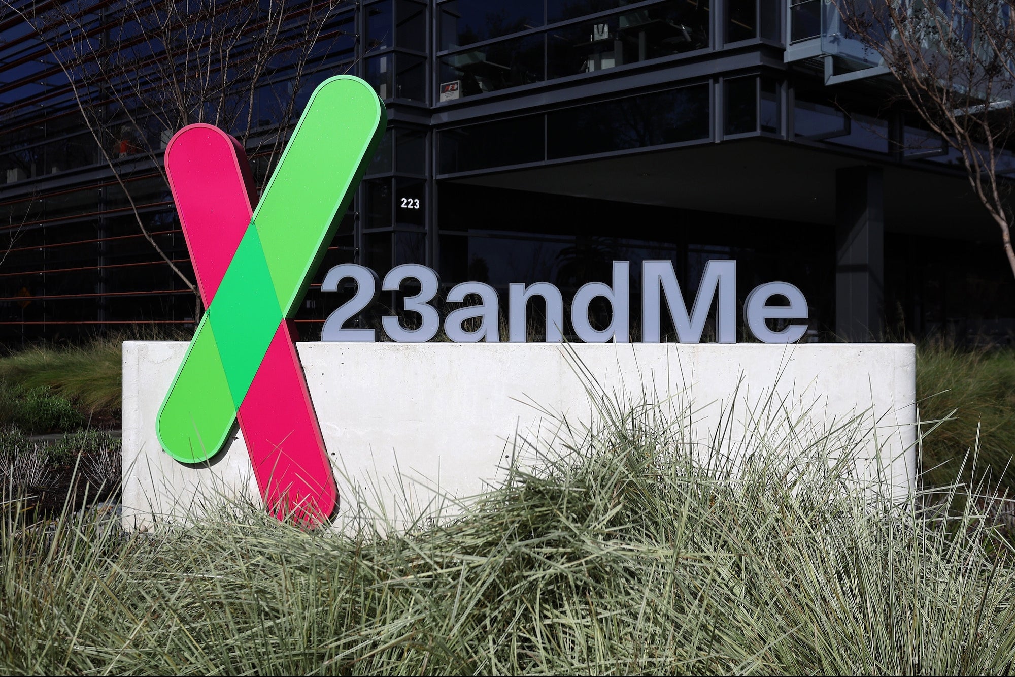 23andme-to-pay-30-million-settlement-after-massive-hack-exposed-customer-data-to-dark-web-66e9dc0f674e5.jpg 23andMe to Pay $30 Million Settlement After Massive Hack Exposed Customer Data to Dark Web. Here’s Who’s Eligible to Make a Claim for Cash.
