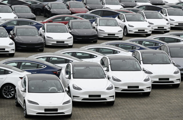 Tesla’s mysterious “Model Q” isn’t winning over any online skeptics
