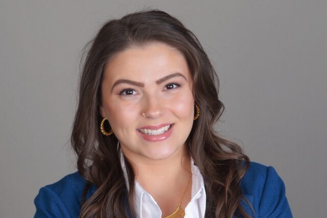 She’s a Former 911 Dispatcher Who Started a Side Hustle Dominated By Men — and It Makes Her About $4,500 a Month: ‘Hustle Paid Off’