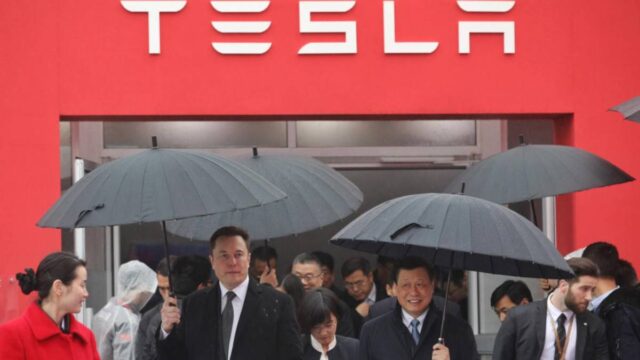 Tesla makes a desperate move as it continues to lose customers