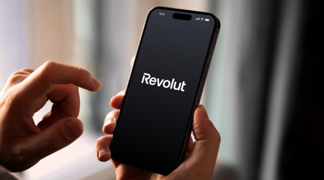 Revolut Launches Dollar-to-Stablecoin Swaps Under New EU Crypto License