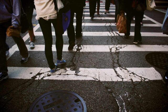 45-of-americans-say-the-government-shutdown-makes-them-less-likely-to-make-a-major-purchas690f817f926b2.jpg 45% of Americans Say the Government Shutdown Makes Them Less Likely to Make a Major Purchase, Up From 21% in Early October